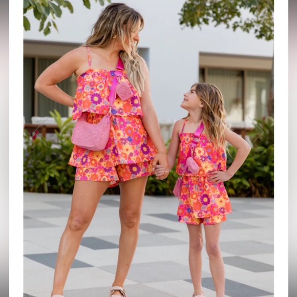 NWT KANCUN BABES RETRO FLORAL PRINTED ROMPER KRISTA HORTON X PINK LILY - Picture 3 of 9